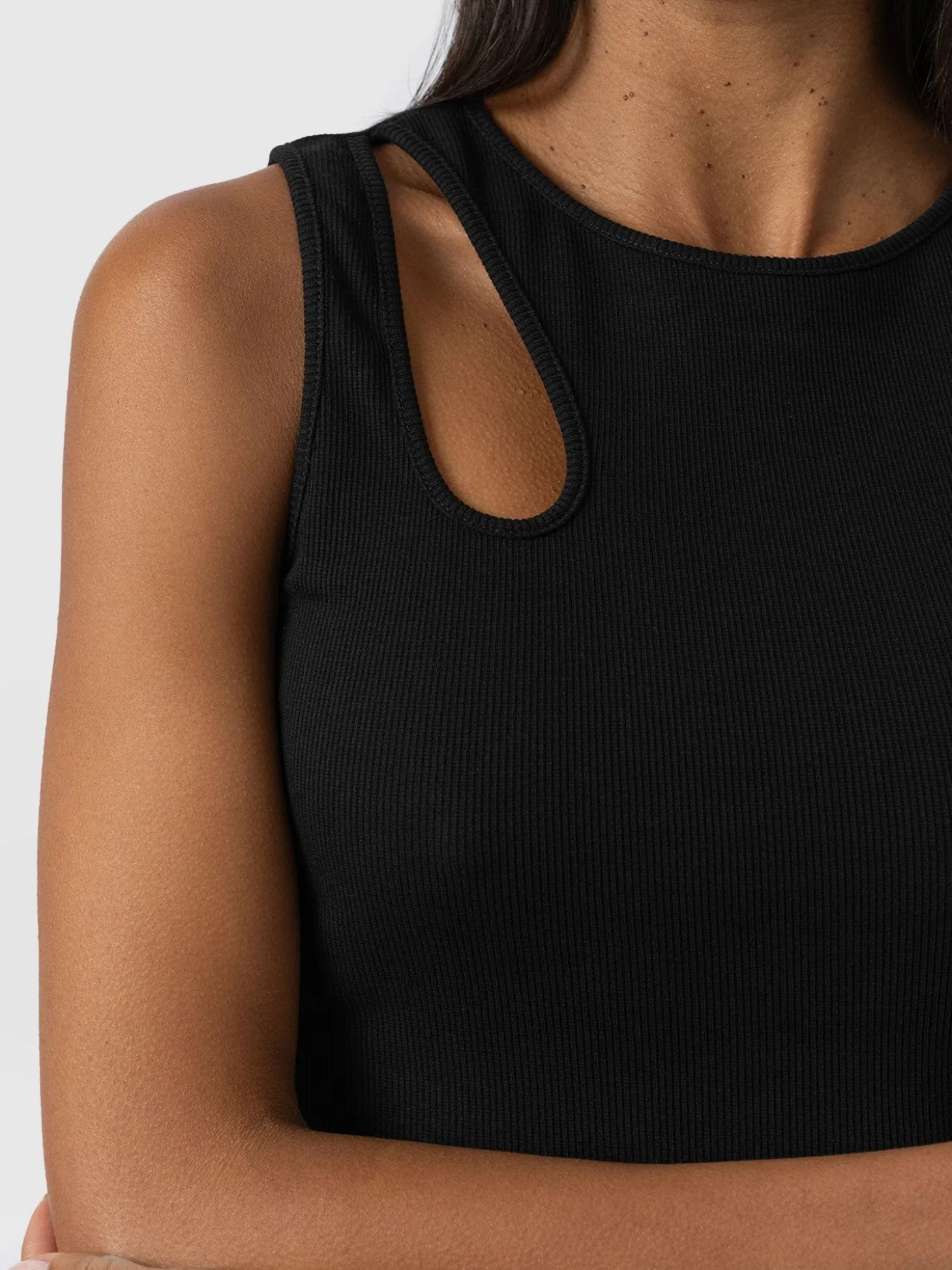Axel Cut Out Vest - Black