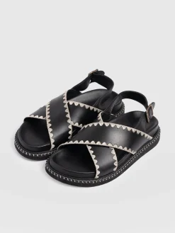 Bonnie Cross Over Sandals - Black