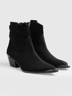 Dallas Metal Boot - Black