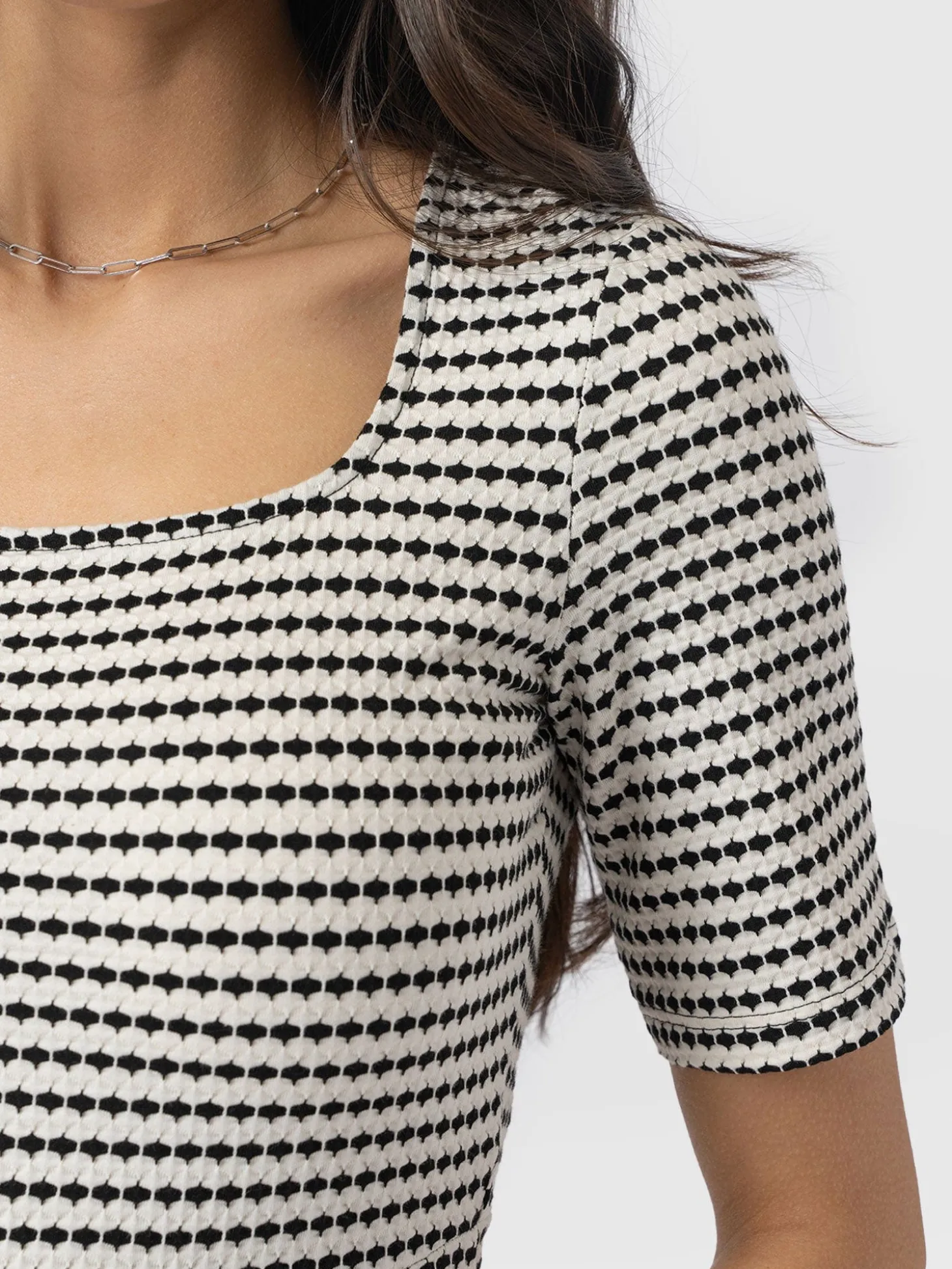 Darcey Short Sleeve Flared Dress - Monochrome Jacquard