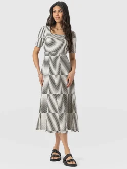 Darcey Short Sleeve Flared Dress - Monochrome Jacquard