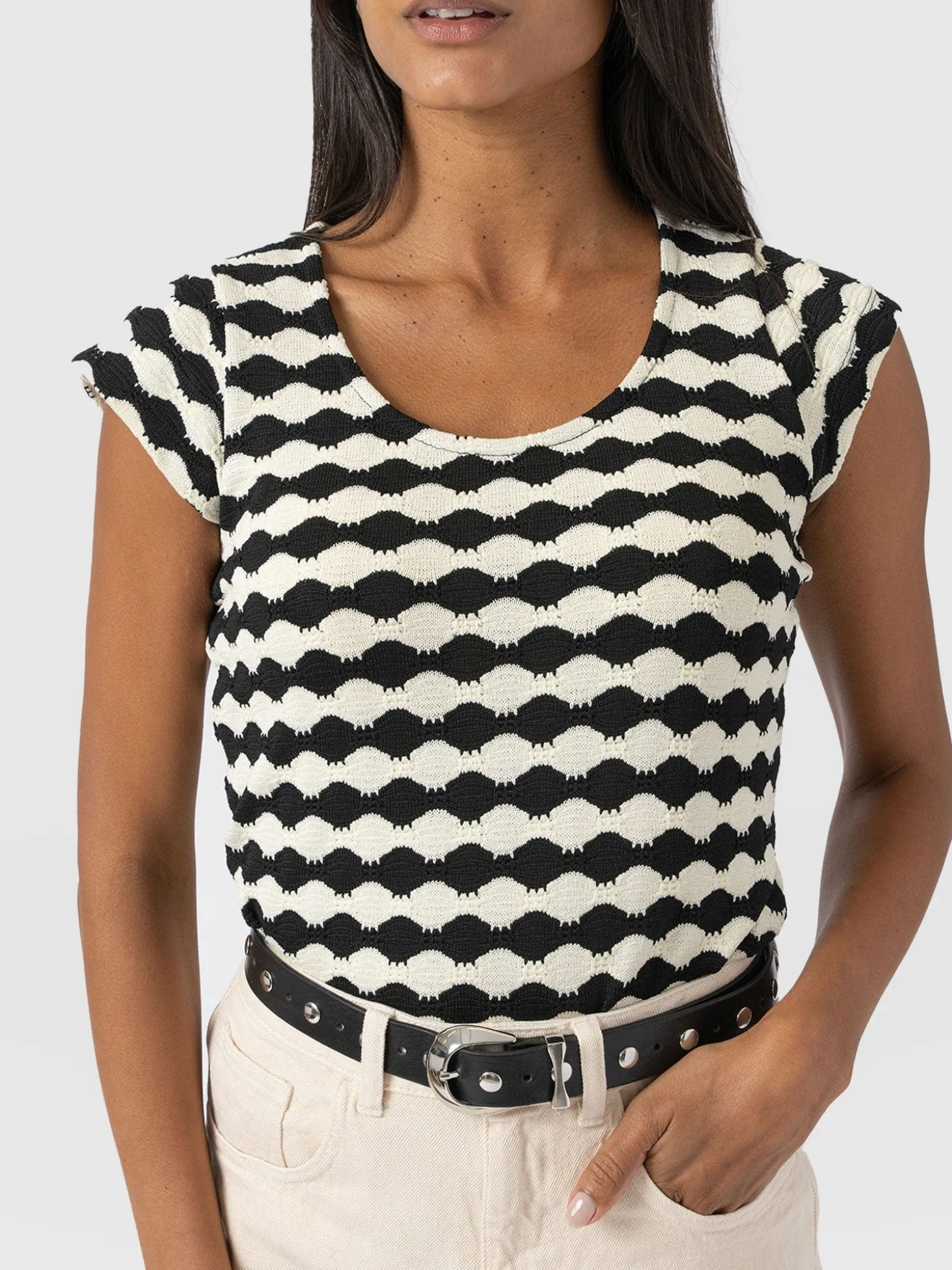Elise Scoop Neck Tee - Black/Cream