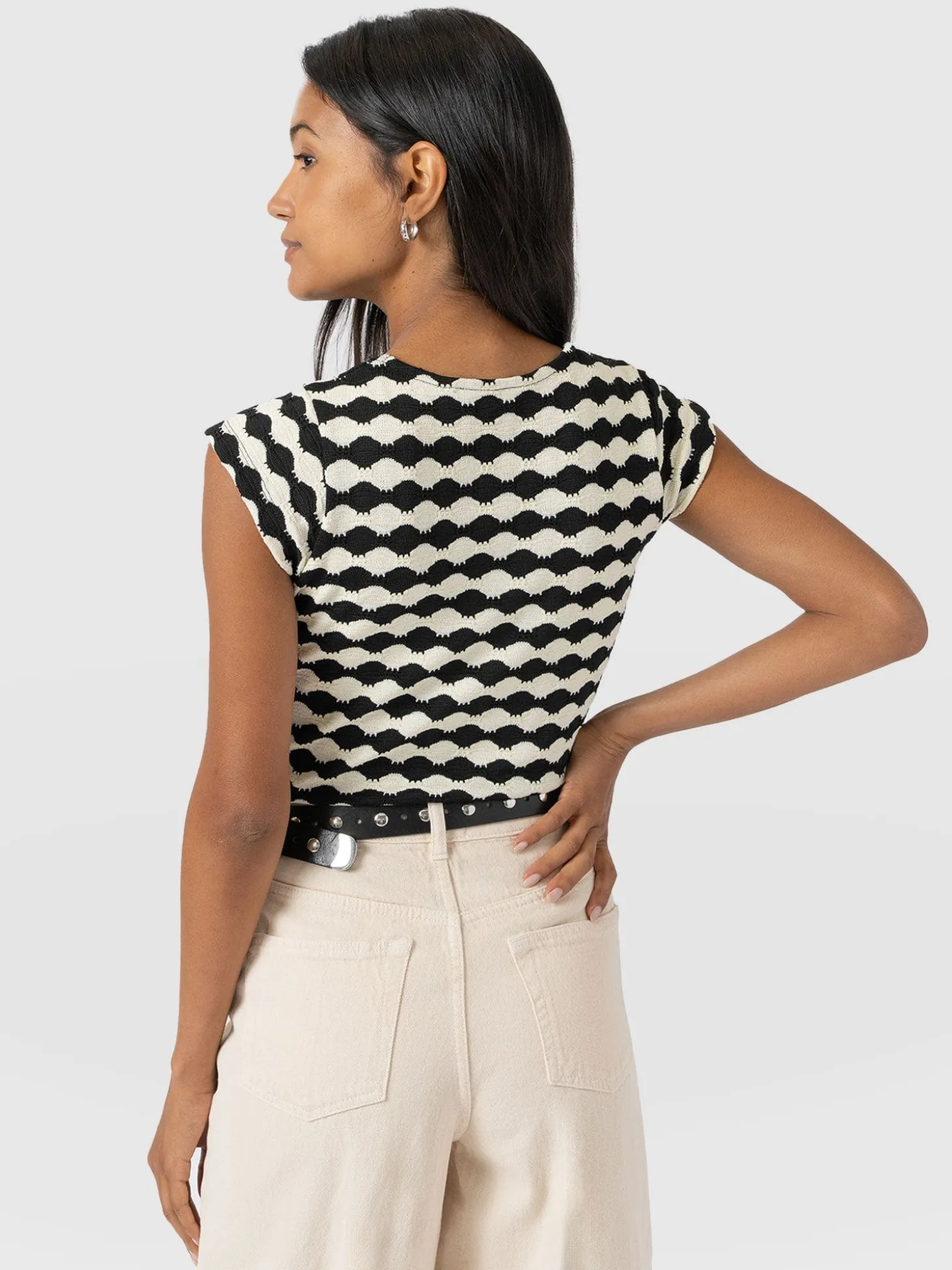 Elise Scoop Neck Tee - Black/Cream