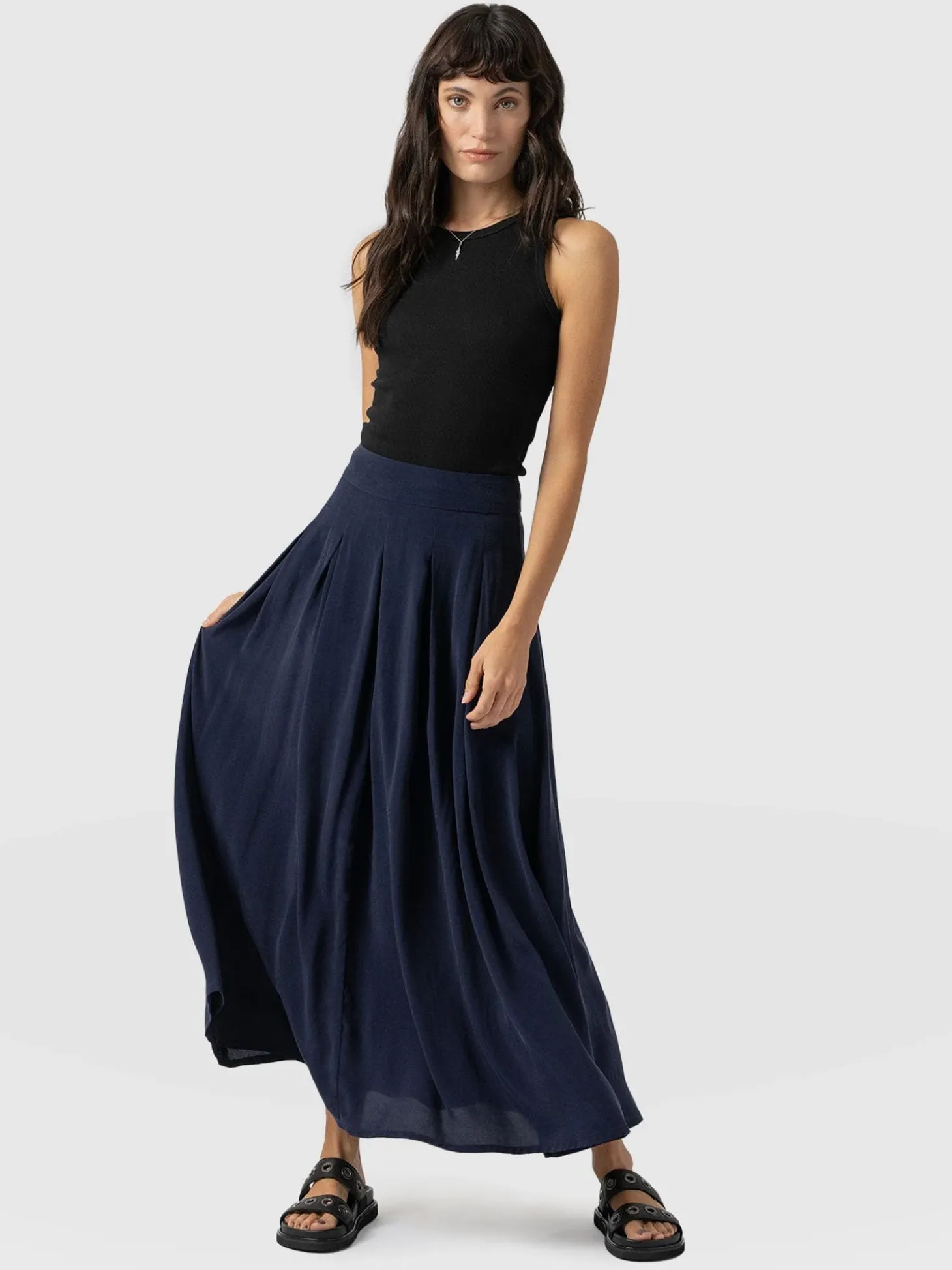 Eliza Pleated Skirt - Navy