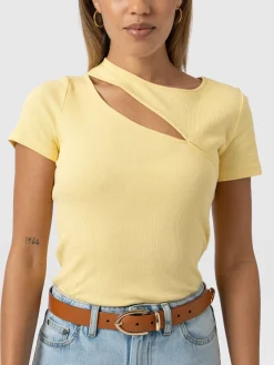 Reveal Tee - Yellow