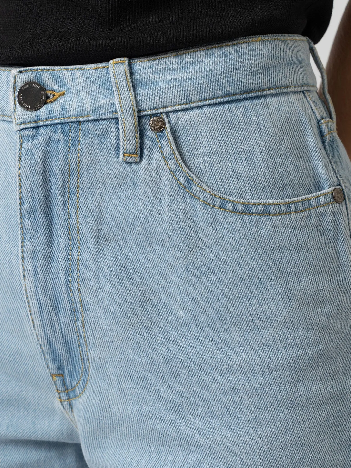 Slim Mom Jeans - Pale Blue